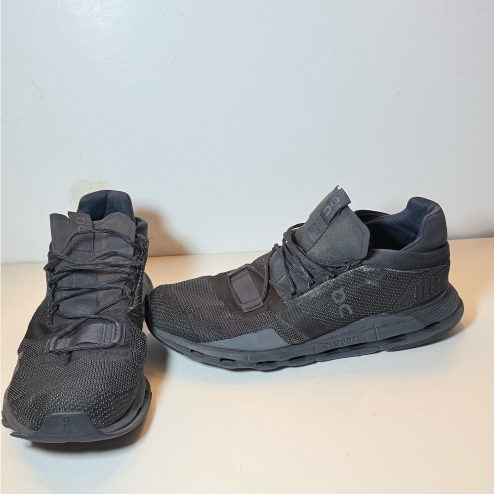 On Running Men's Charcoal Athletic Shoes